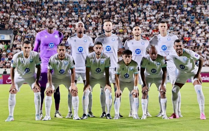 CĐV Indonesia xót cho cầu thủ Việt Nam khi đội của Xuân Son dùng 11 'ông Tây'