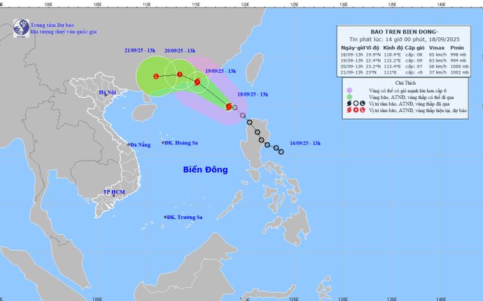 Bão số 8 Mitag hình thành, Biển Đông dậy sóng
