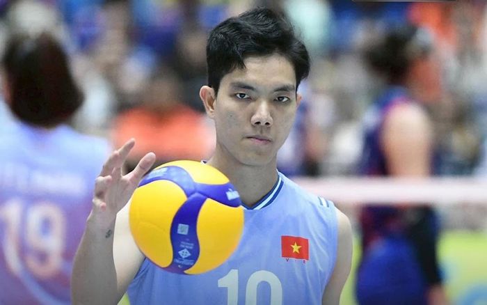 Bích Tuyền gặp khó