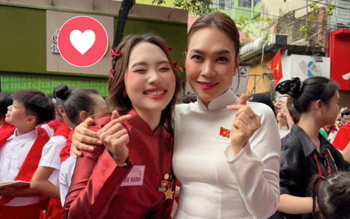 Mỹ Tâm diện áo dài trắng, khoe visual nổi bật tại lễ diễu binh, diễu hành 2/9