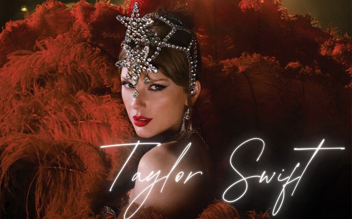 Taylor Swift phá kỷ lục với album chưa phát hành
