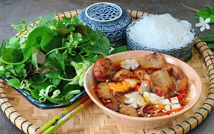 Khám phá 8 bữa sáng 'ngon-bổ-rẻ' làm say lòng thực khách