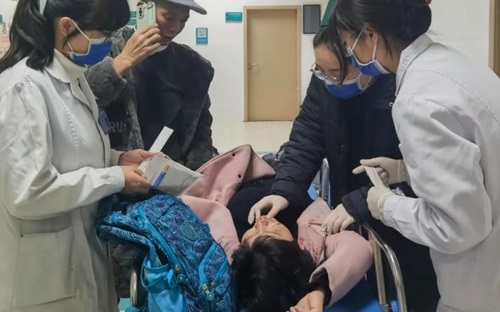 Ăn 21 quả chuối, người phụ nữ nhập viện cấp cứu vì lý do khó ngờ