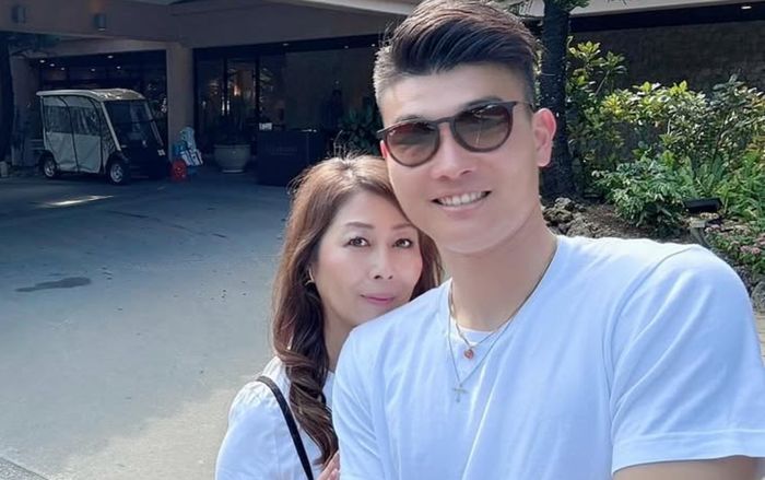 Chàng trai yêu thầm mẹ của bạn tiểu học, kết hôn sau nhiều năm gặp lại