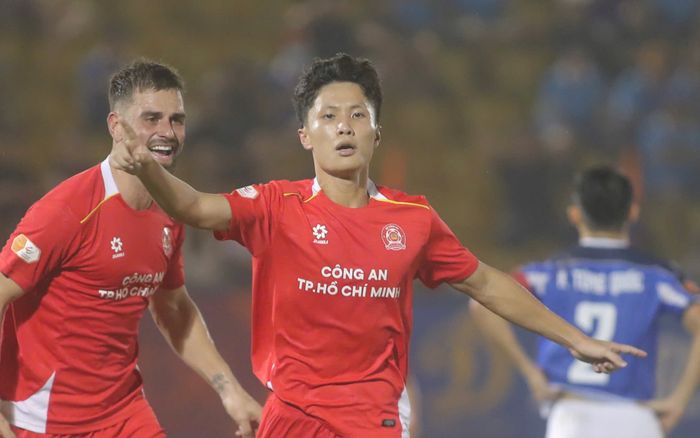 Em họ Công Phượng giúp HLV Lê Huỳnh Đức nhấn chìm 'Chelsea Việt Nam'