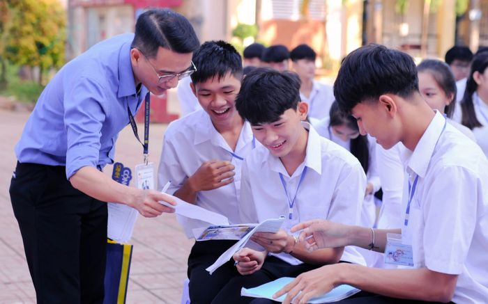 Vì sao Bộ GD&ĐT quyết định bỏ hình thức đình chỉ học sinh?