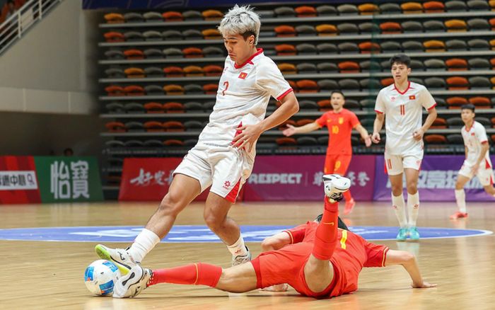 Báo Trung Quốc nói thẳng tuyển Việt Nam là 'kho điểm, giờ thua xấu hổ