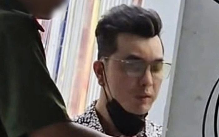 Hình ảnh Ưng Hoàng Phúc đến làm việc tại Công an TP.HCM