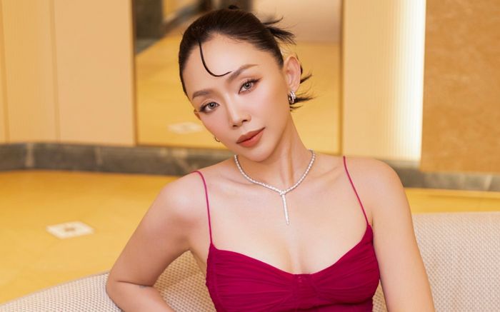 Quá khứ 20 năm về trước đầy bất ngờ của Tóc Tiên