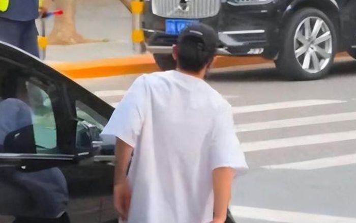 Khó tin về cuộc sống của nam diễn viên từng bị phạt 381 tỷ đồng vì trốn thuế