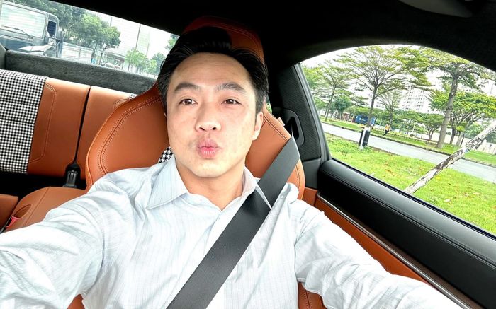 Dàn siêu xe của Cường Đô La vượt trội một tỷ phú?