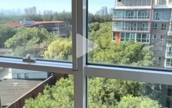 Rộ tin chung cư nơi nam diễn viên vừa qua đời do ngã lầu 'bán tháo'