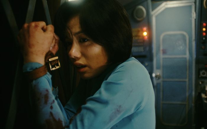 Nhan sắc thanh lịch của nữ diễn viên Tử chiến trên không