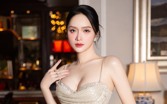 Choáng trước tài sản khủng của Hương Giang khi trở thành Miss Universe Vietnam 2025