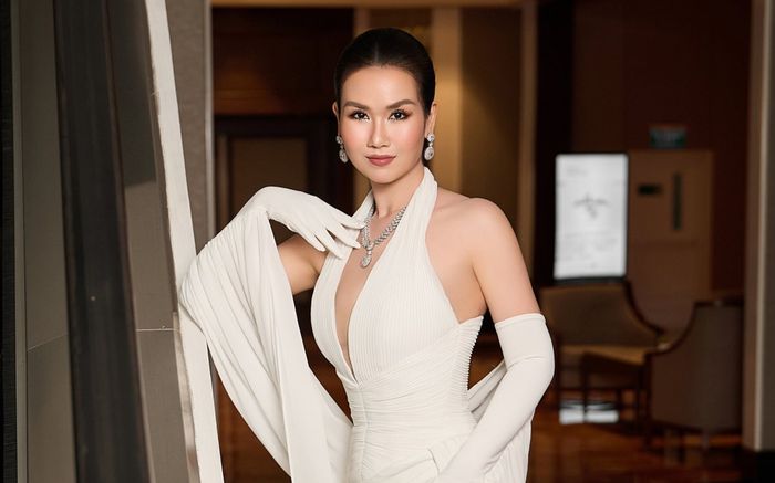 Võ Hạ Trâm công bố 'tin vui' sau thông báo tạm dừng ca hát