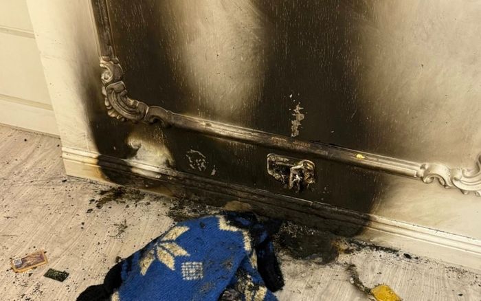 Tỉnh giấc lúc rạng sáng, người đàn ông phát hiện cảnh tượng kinh hoàng ở phòng khách