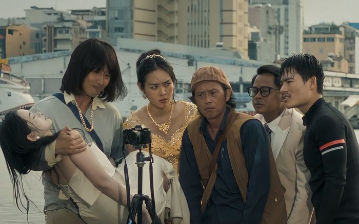 Phim có Hoài Linh cán mốc doanh thu 100 tỷ đồng