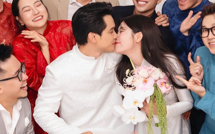 Á hậu Vbiz âm thầm làm lễ dạm ngõ với bạn trai chủ tịch