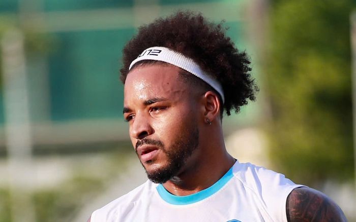 Tin kém vui với Nguyễn Xuân Son