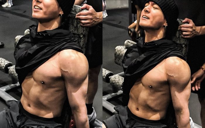 Jungkook (BTS) gây sốt với cơ bắp cuồn cuộn