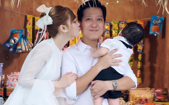 Choáng ngợp với tài sản đồ sộ của Trường Giang và Nhã Phương khi có con thứ 3