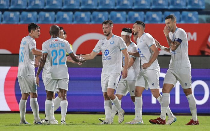 Nam Định FC gây thất vọng dù dùng 7 ngoại binh trước đại diện Campuchia