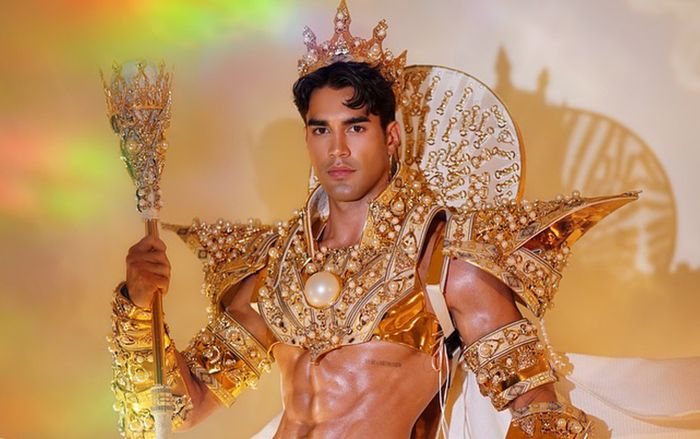 Trầm trồ với body 6 múi đẹp như tượng tạc của tân Nam vương Quốc tế