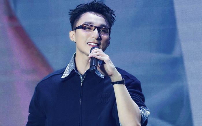 Sơn Tùng gửi lời tri ân tới người hâm mộ