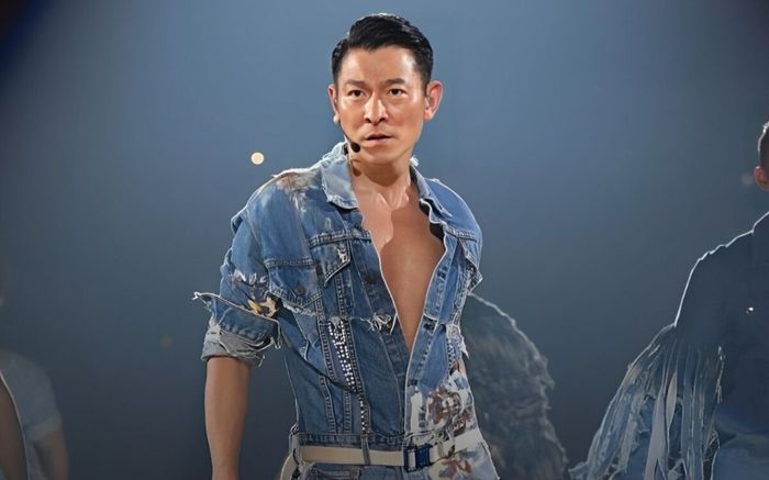 Sai lầm của 'thiên vương' Lưu Đức Hoa