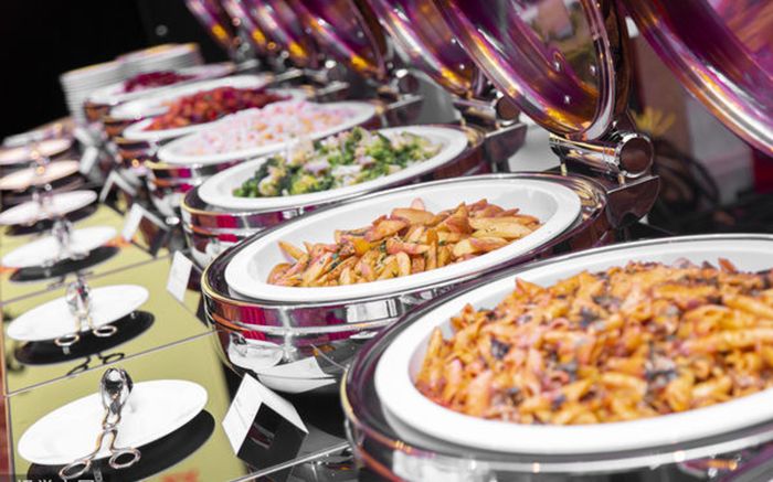 Người đàn ông có hành động lạ tại cửa hàng hải sản, chủ quán kiểm tra camera thì phát hiện sự thật