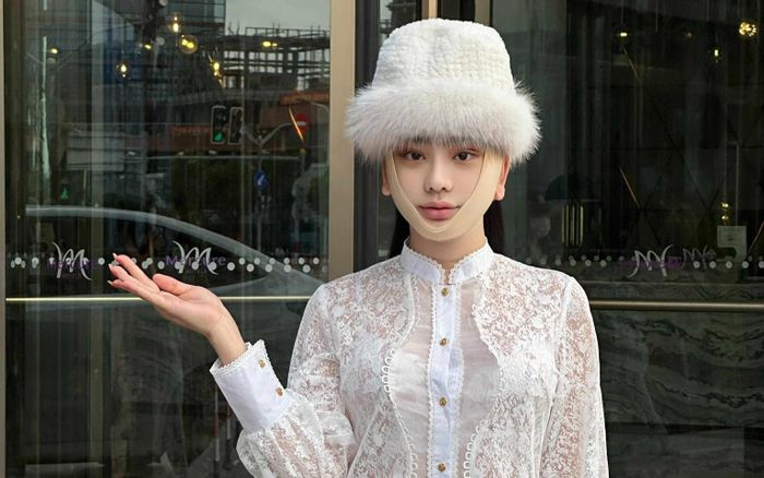 Diện mạo của Lâm Khánh Chi sau 10 ngày tiếp tục can thiệp 'dao kéo'