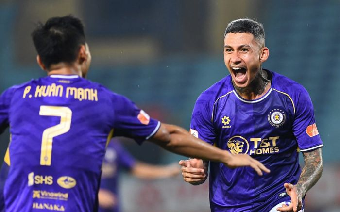 Hà Nội FC khiến trợ lý HLV Kim Sang Sik nguy cơ bị sa thải