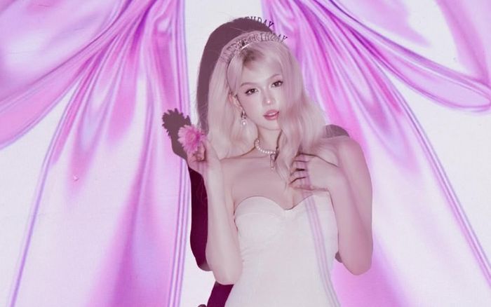 Ngọc Trinh khiến dân tình 'dậy sóng' với bộ ảnh mới ở tuổi 36