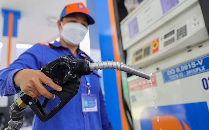 Giá xăng dầu hôm nay 28/9: Tăng nhẹ