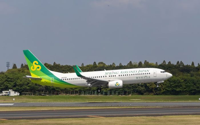 Máy bay cất cánh được 3 tiếng, người đàn ông bàng hoàng nhớ ra sự việc nguy hiểm ở nhà