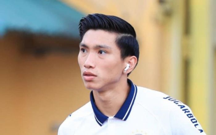 Chuyện buồn của Đoàn Văn Hậu