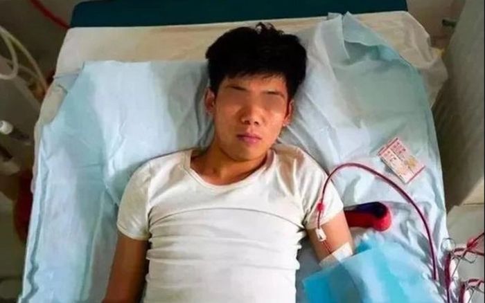 Bán thận mua Iphone, nam thanh niên bị tàn tật suốt đời ở tuổi 31