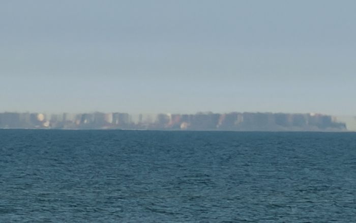 Xôn xao hiện tượng lạ trên biển, người dân dụi mắt không tin vào cảnh tượng trước mắt