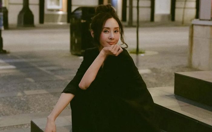 Nữ ca sĩ tiêu tan sự nghiệp vì bê bối bán dâm 700 triệu đồng, lên tiếng sau 9 năm im lặng