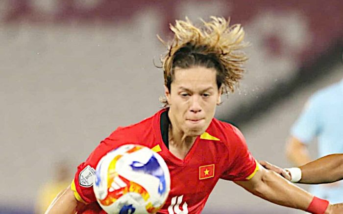 Viktor Lê rực sáng, đi vào lịch sử bóng đá Việt Nam