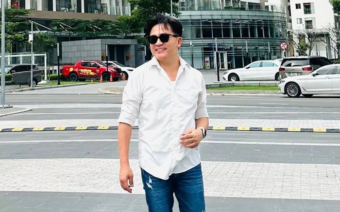 Tình cảnh hiện tại của nam diễn viên Việt bị té trên sân khấu, phải huỷ buổi biểu diễn giữa chừng