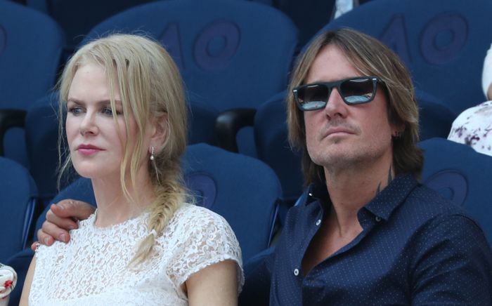 Sao nữ từng chi 9 tỷ đồng để hàn gắn hôn nhân nay rộ tin đồn 'đường ai nấy đi' với chồng ca sĩ, đã dọn ra ở riêng