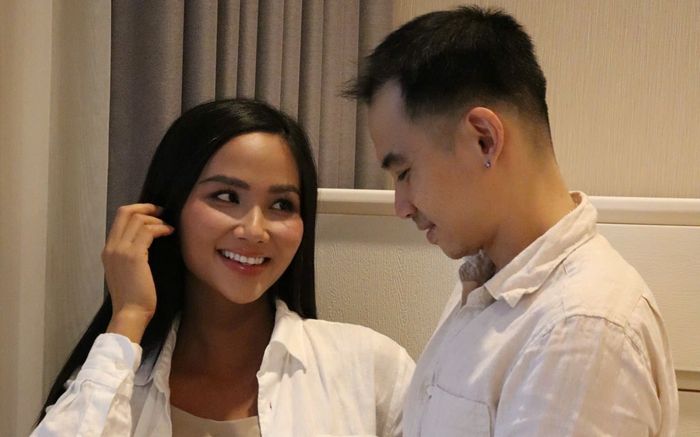 Tình trạng của Hoa hậu H'Hen Niê sau hơn 10 ngày sinh con đầu lòng