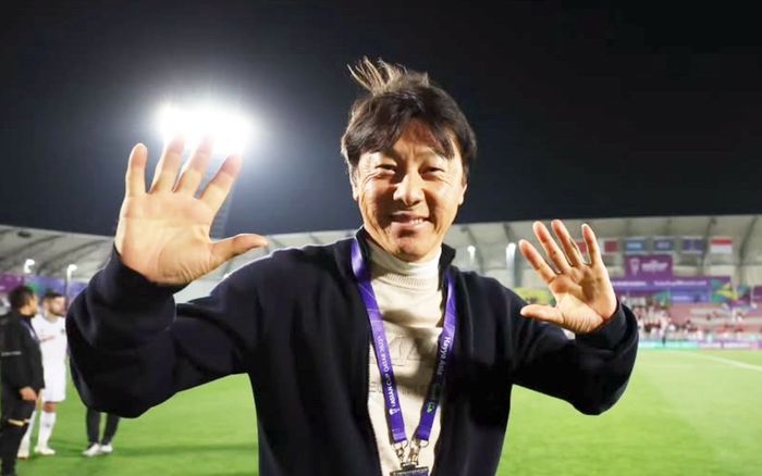 HLV Lào nói thẳng Indonesia yếu hơn thời HLV Shin Tae Yong