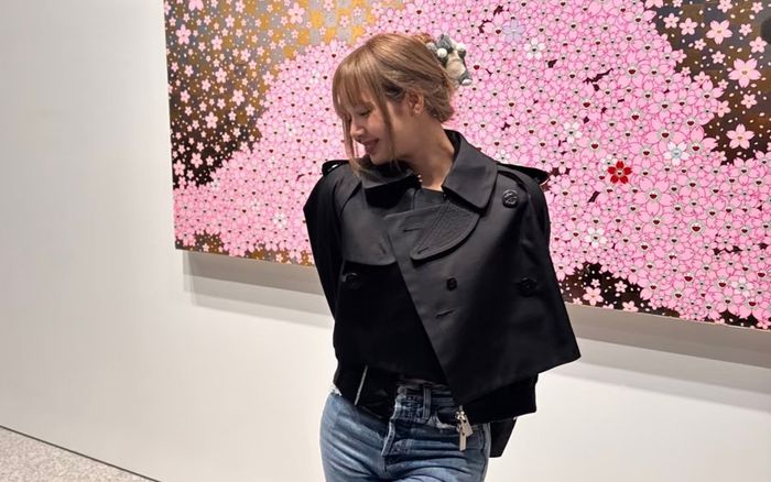 Ảnh mặt mộc gây sốc của nữ ca sĩ hàng đầu showbiz