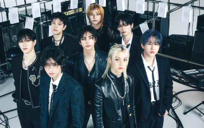 Stray Kids xác lập cột mốc ấn tượng tại châu Âu với tour diễn 'dominATE'