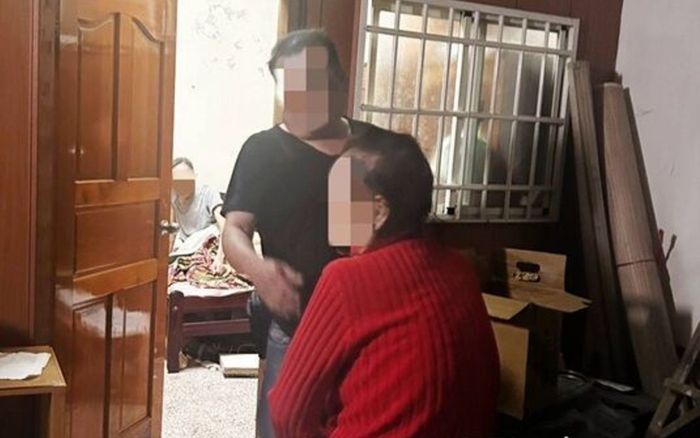 Cụ bà 80 tuổi báo cảnh sát vì phát hiện 'người đàn ông lạ' đột nhập vào nhà, con trai bàng hoàng sau khi trở về