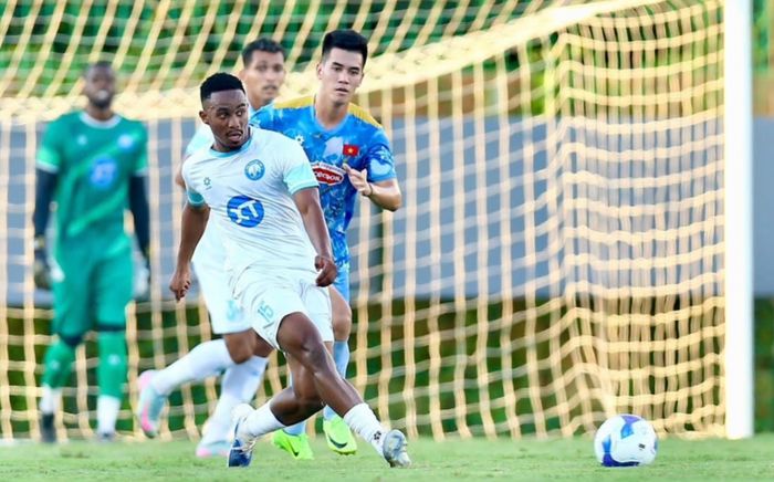 Tuyển Việt Nam dứt điểm quá tệ