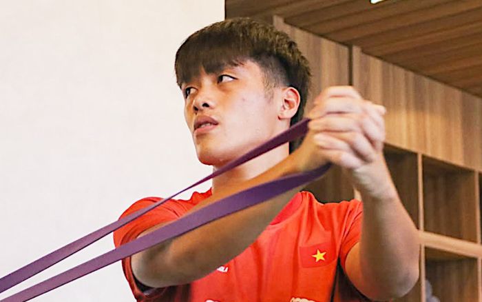 Chuyện gì đang xảy ra với tiền đạo Quốc Việt?