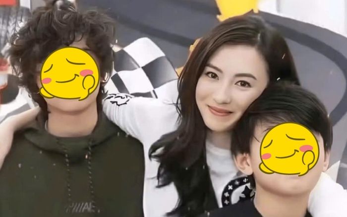 Ngỡ ngàng trước cuộc sống đời thường của vợ cũ Tạ Đình Phong